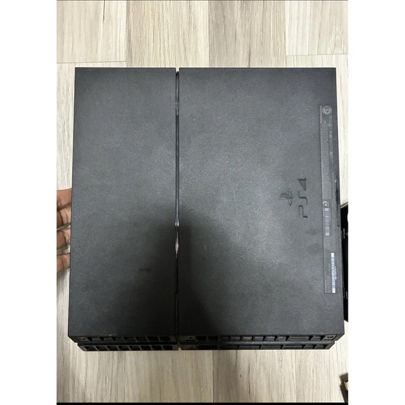 Sony PlayStation 4 Gaming Console W/ Controller, 3 Games Tested and Working - Picture 11 of 16